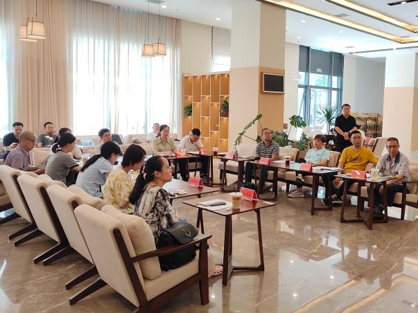 港发集团举办光伏场景供需对接会